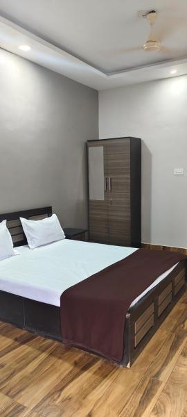Orion Rooms